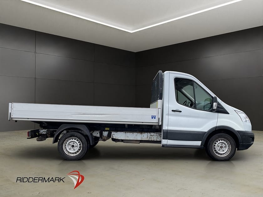 Bild 2 av Ford Transit 310 Chassi Cab TIPPFLAK Värmare Dragkrok 3-Sits MOMS