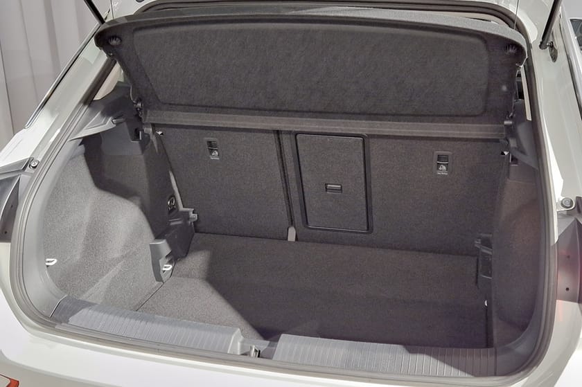 Bild 5 av Volkswagen T-Roc Life | Farthållare | Cockpit | 1.0 TSI 110 hk 6 vx