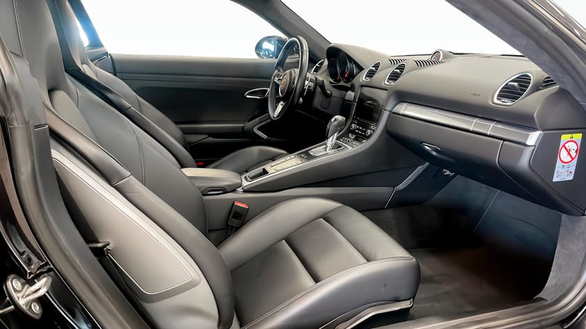 Bild 3 av Porsche 718 Cayman GTS Sportratt Sportstolar Farthållare