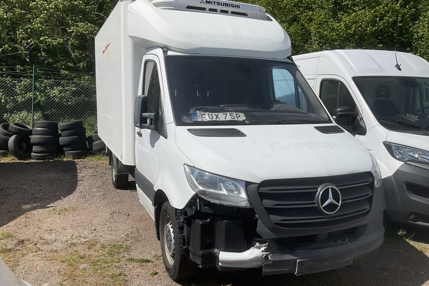 Bild 2 av Mercedes-Benz Sprinter 315 CDI RWD Chassi (150hk) Kylbil Reparationsobjekt