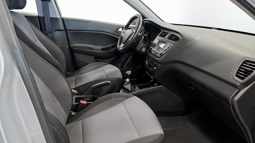 Bild 3 av Hyundai i20 1.2 84hk Life | S & V-hjul | 3,95% ränta