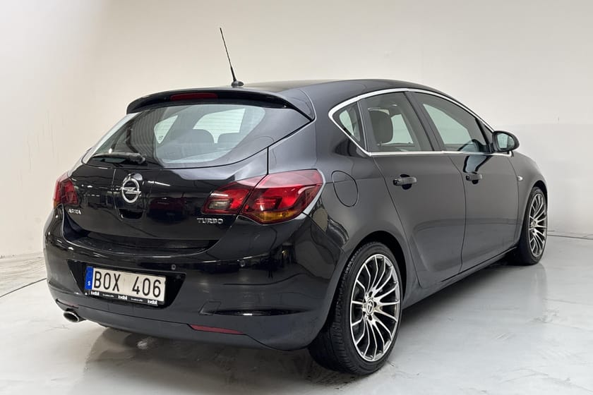 Bild 3 av Opel Astra 1.6 Turbo ECOTEC 5dr (180hk) Enjoy