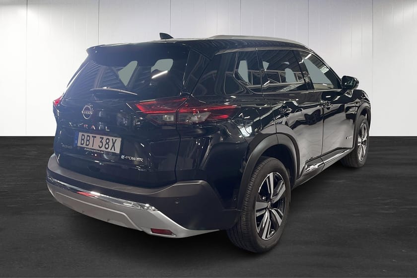 Bild 4 av Nissan X-Trail e-4ORCE Tekna 360° Navi Head up Skinn