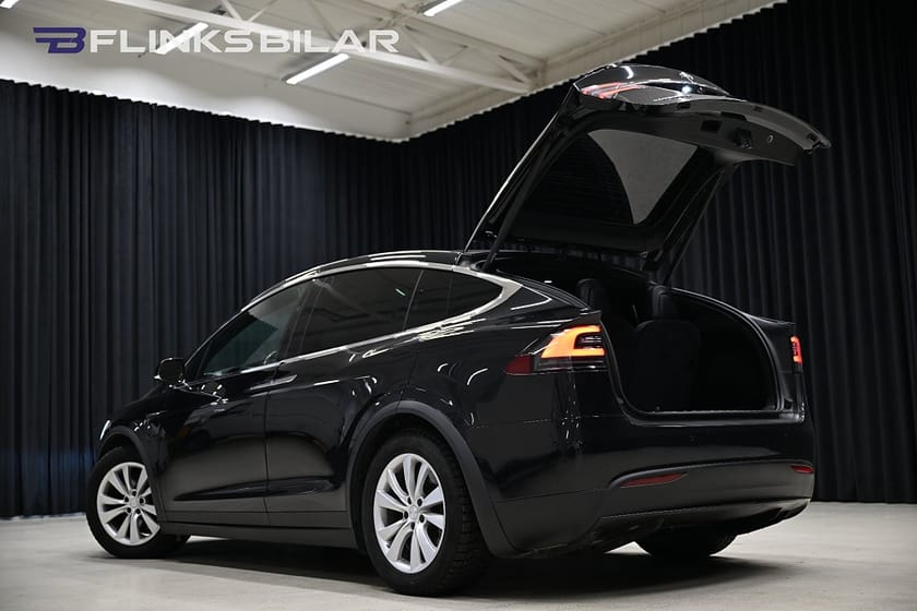 Bild 5 av Tesla Model X 100D 423hk | Skinn | Panorama | 6-Sits | Momsbil