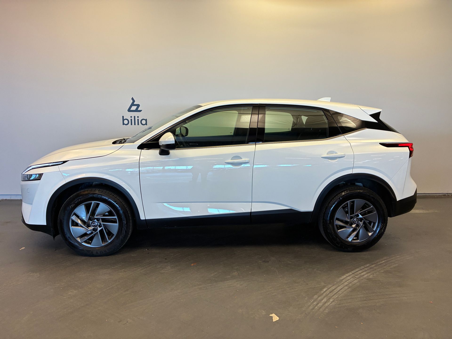 Nissan Qashqai 1.3 DIG-T Acenta 2023, bild 3/10