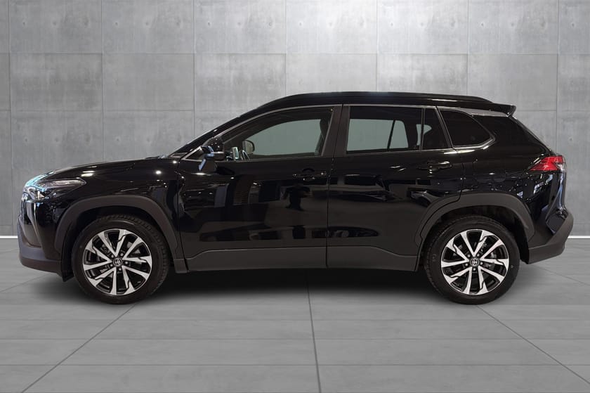 Bilde 1 av Toyota Corolla Cross Hybrid AWD-i 2.0 Automat AWD Executive