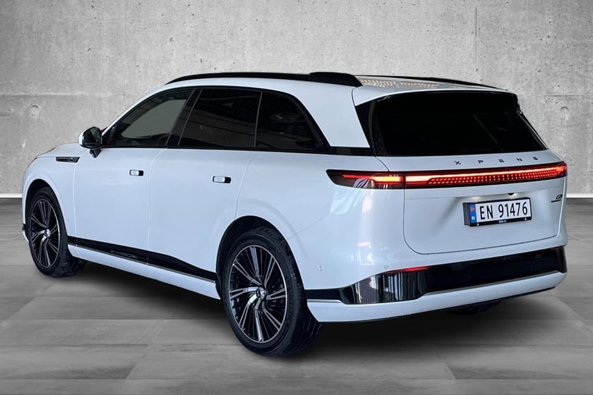 Bilde 3 av XPENG G9 Performance AWD Massaje Hengerfeste Luftfjæring ++