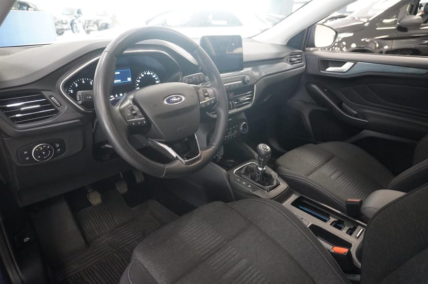 Bild 2 av Ford Focus Active Kombi Drag