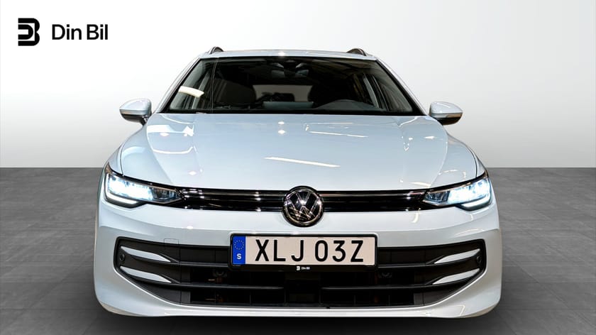 Bild 4 av Volkswagen Golf Sportscombi eTSI150 DSG Life Drag/Värmare