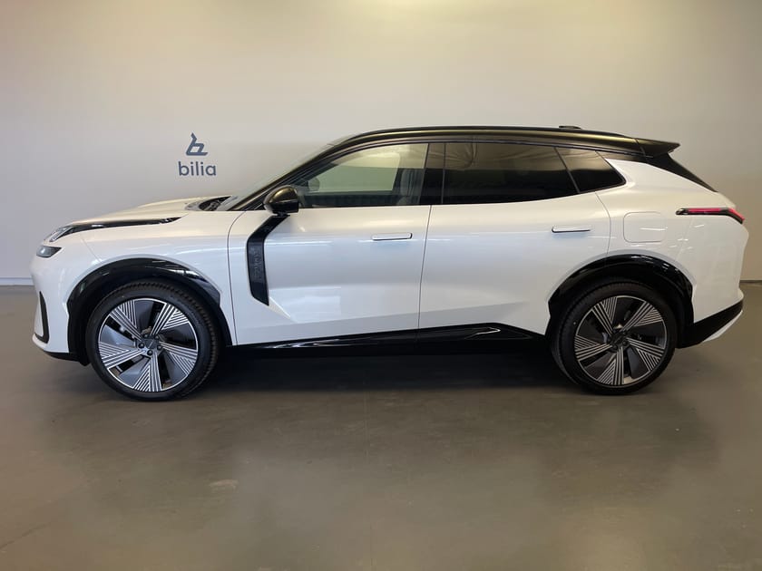 Bild 2 av Lynk & Co 08 PHEV More / 360 Kamera / Navigation / 10 000kr tillbehör /