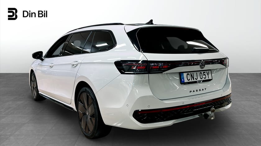 Bild 3 av Volkswagen Passat Variant eHybrid 272hk DSG/R-Line Signature/Drag/Panorama