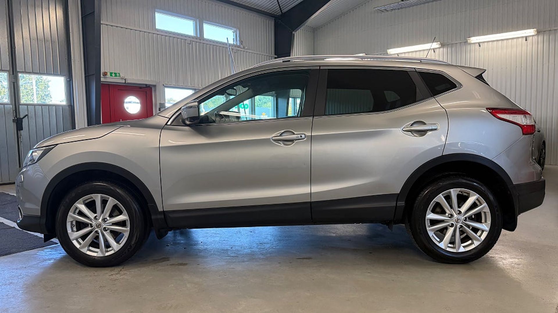 Nissan Qashqai 1.2 DIG-T 115hk Auto 2015, bild 5/10