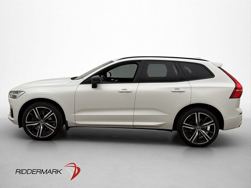 Bild 4 av Volvo XC60 B5 AWD R-Design Panorama Drag Kamera Läder Värm