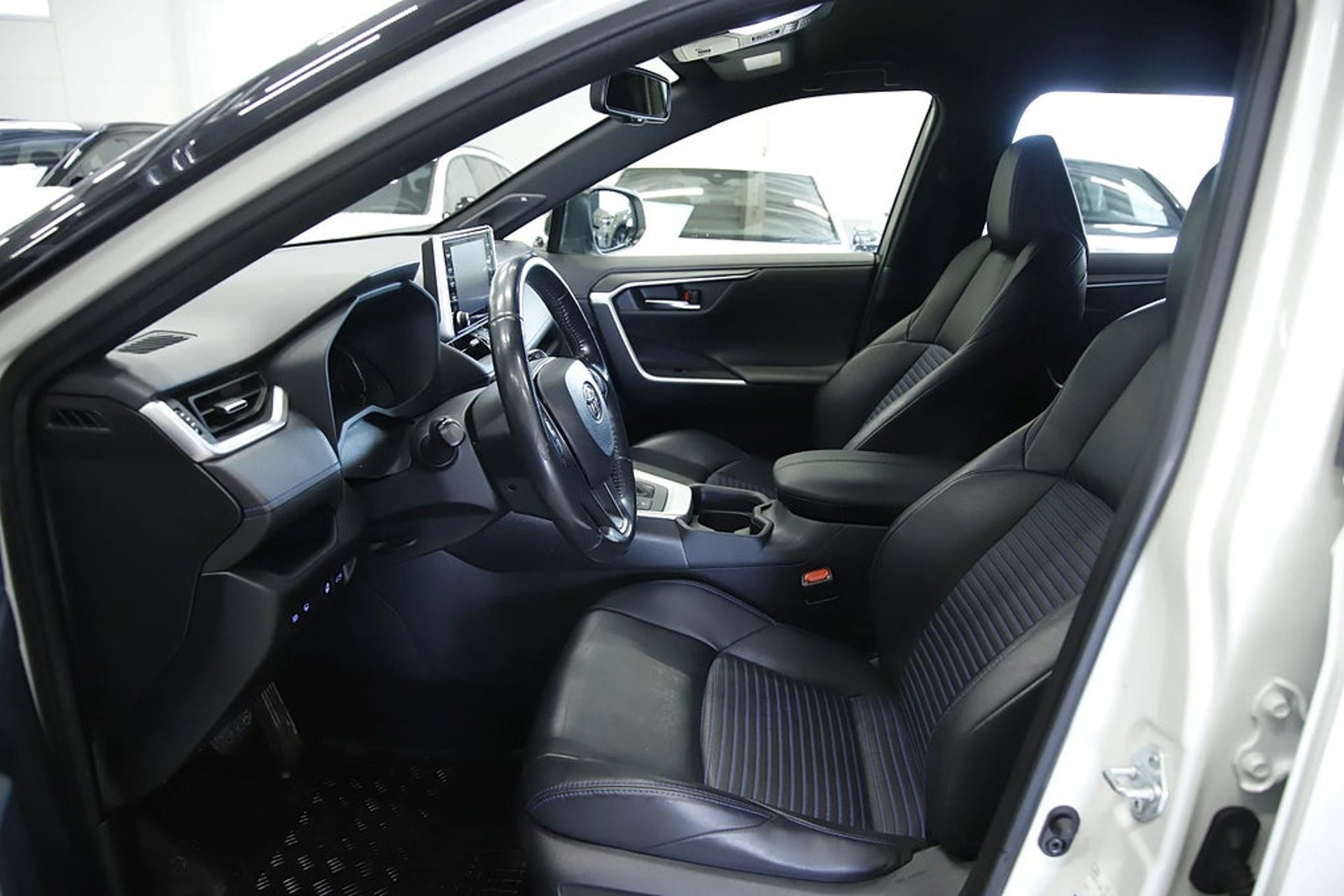 Toyota RAV4 2.5 AWD 2019, photo 7/10