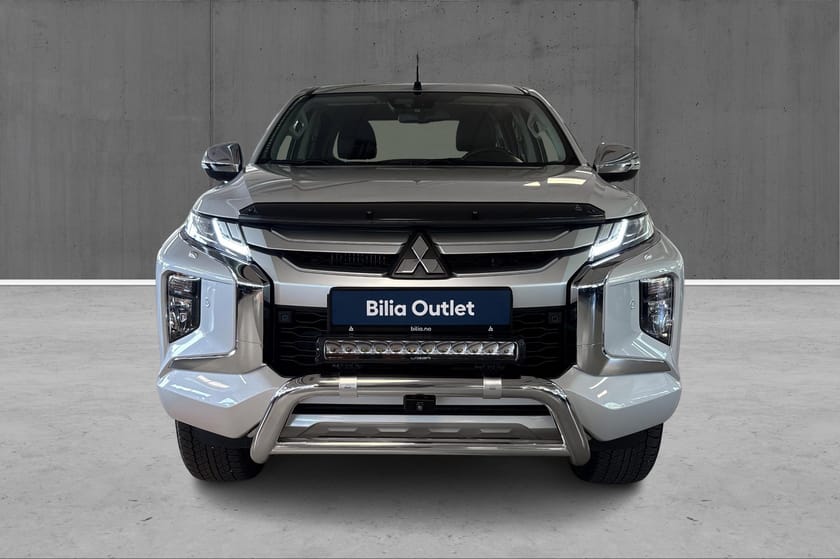 Bilde 2 av Mitsubishi L200 Dobbelcab D-Cab X-Edition 2.3Di-D150hk Skinn, Plantrekk