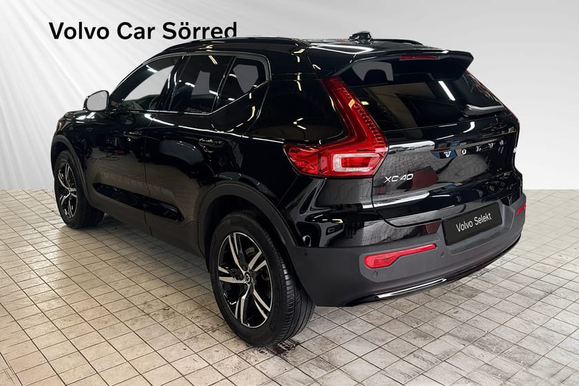 Bild 3 av Volvo XC40 B3 FWD Bensin Plus Dark