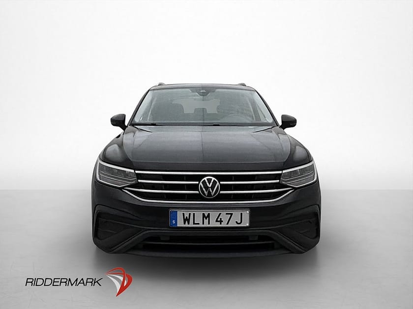 Bild 2 av Volkswagen Tiguan Allspace 7-sätes 4M 7-Sits Pano H/K Cockpit MOMS
