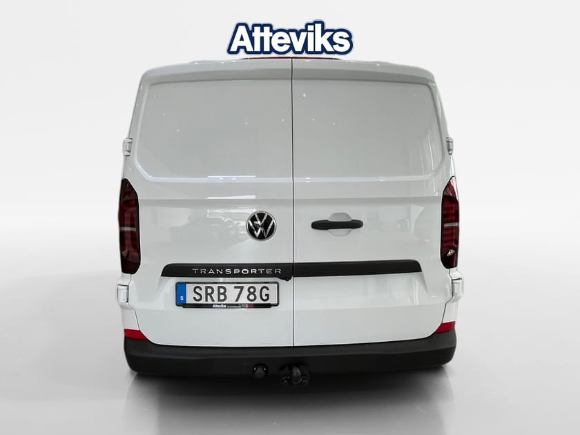 Bild 3 av Volkswagen Transporter Skåp 2.0 TDI 150hk *IQ-Light/Drag/Kamera*