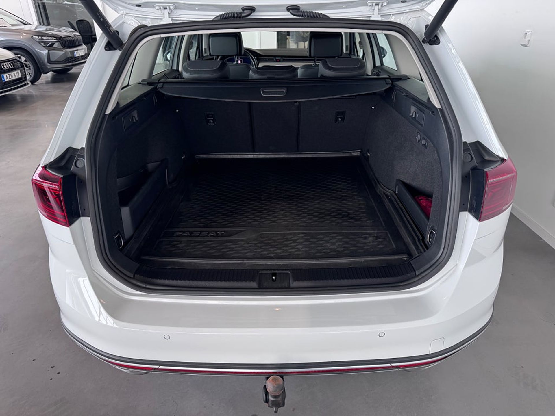Volkswagen Passat 2022, bild 5/10