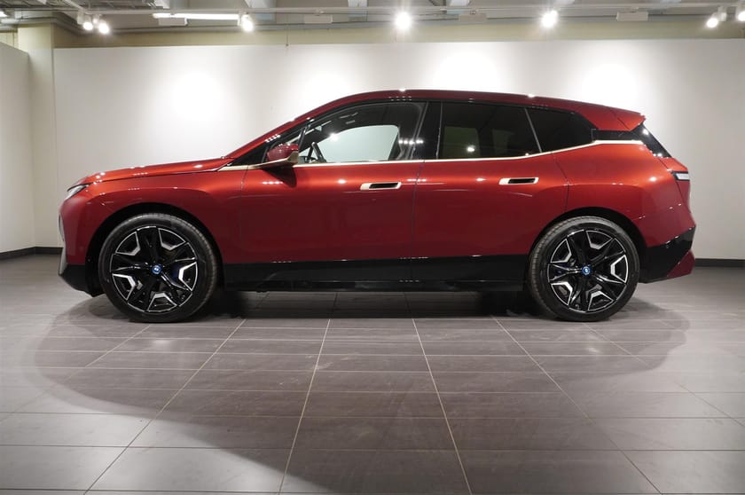 Bild 4 av BMW iX xDrive50 Sport Exclusive B W Sky Lounge Soft Close Laser DAP Drag BSI