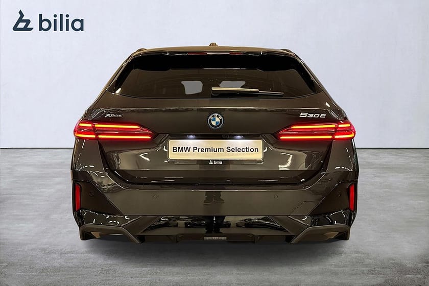 Bild 4 av BMW 530e xDrive Touring M-sport Pro|DEMO| Panorama | 360 | 21"