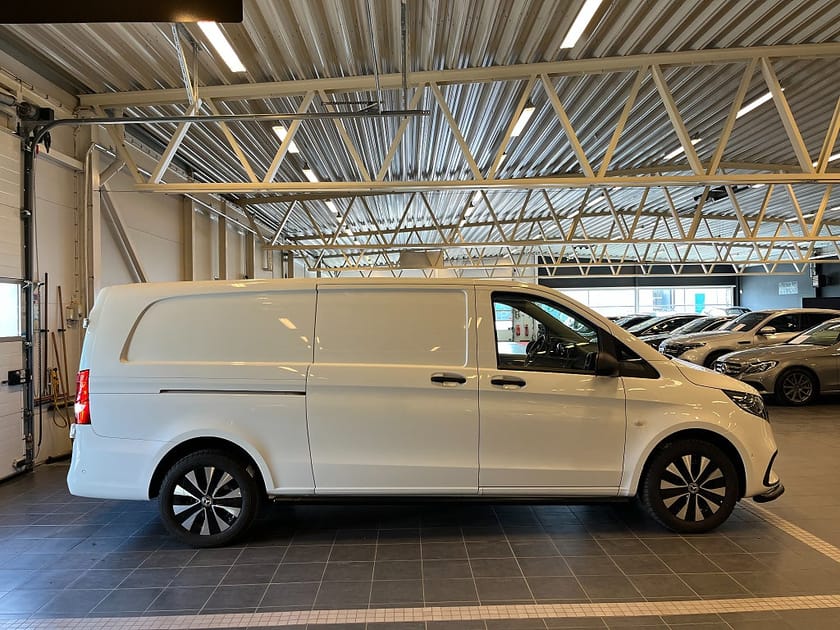 Bild 4 av Mercedes-Benz Vito 116 CDI 4x4 2.8t skåp ex. lång SELECT *demo*