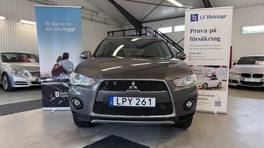 Bild 3 av Mitsubishi Outlander 7-seater 2.2 Di-D AWC TC-SST, 156hk Auto * CAR PLAY *