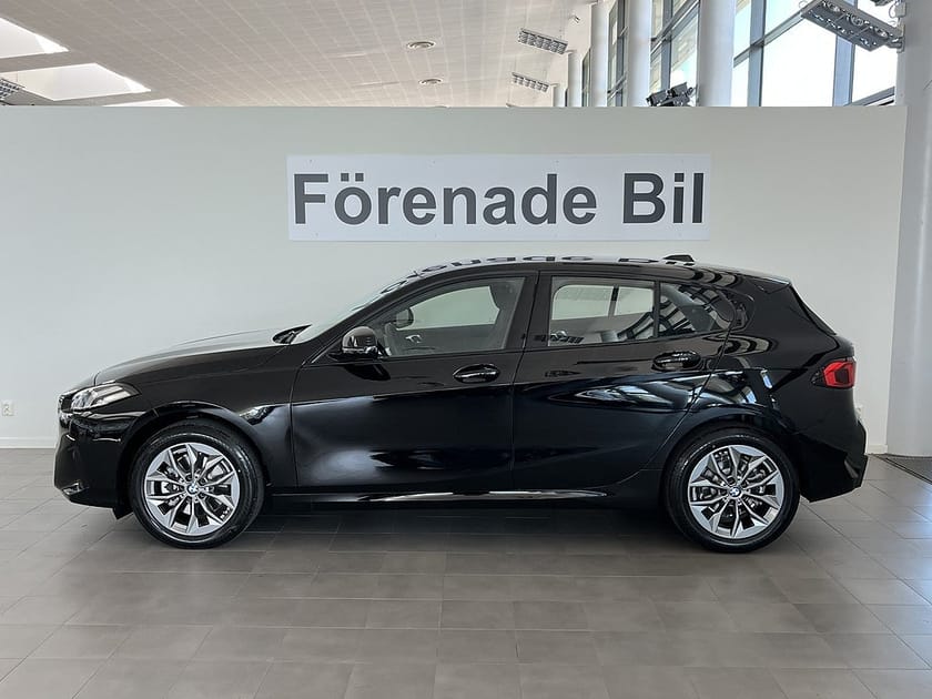 Bild 3 av BMW 120 PRIVATLEASING fr. 3.295 kr/mån Auto 17" Park Assist