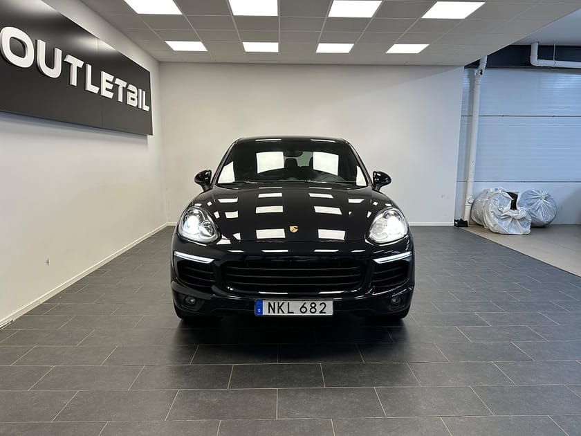 Bild 5 av Porsche Cayenne Diesel TipTronic S Base Navigation Dragkrok Bakkamera