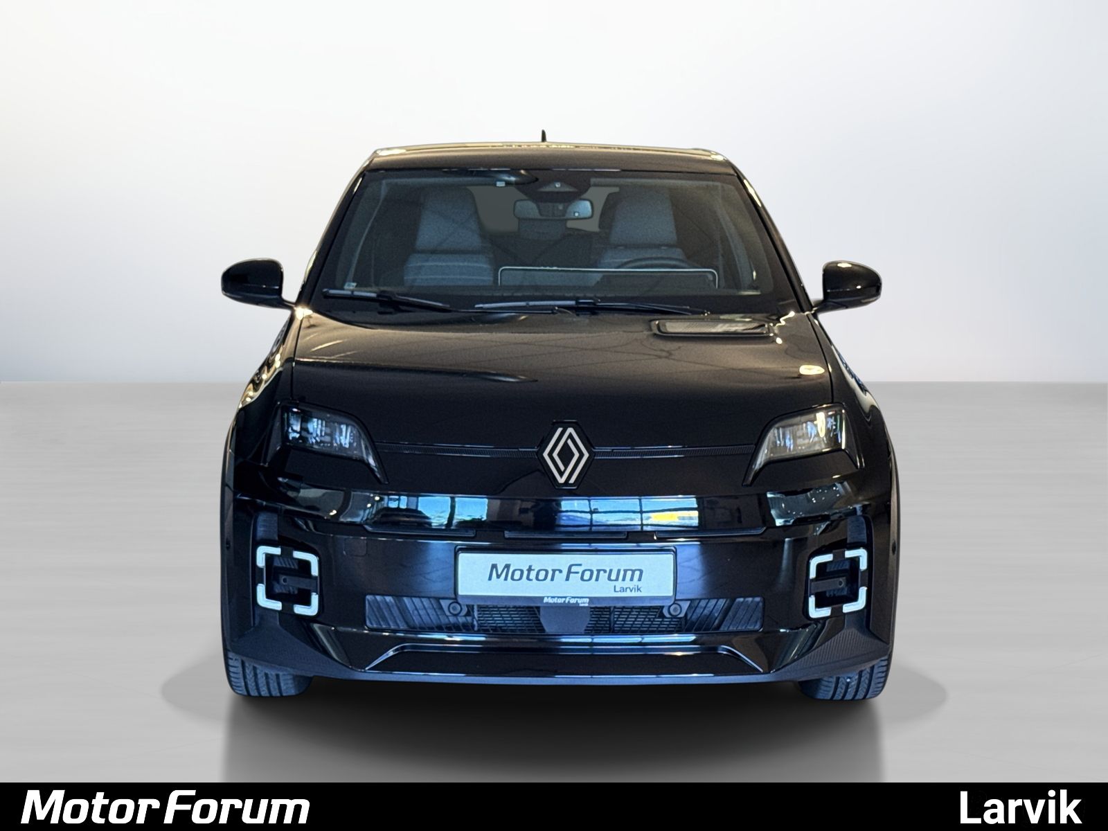 Renault 5 E-Tech 40 kWh, 122hp, 2025