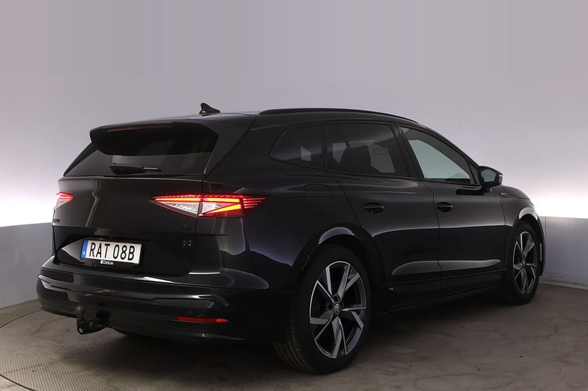 Bild 5 av Škoda Enyaq iV 80 Skoda SportLine Drag Elstol BLIS AdapFart Kamera