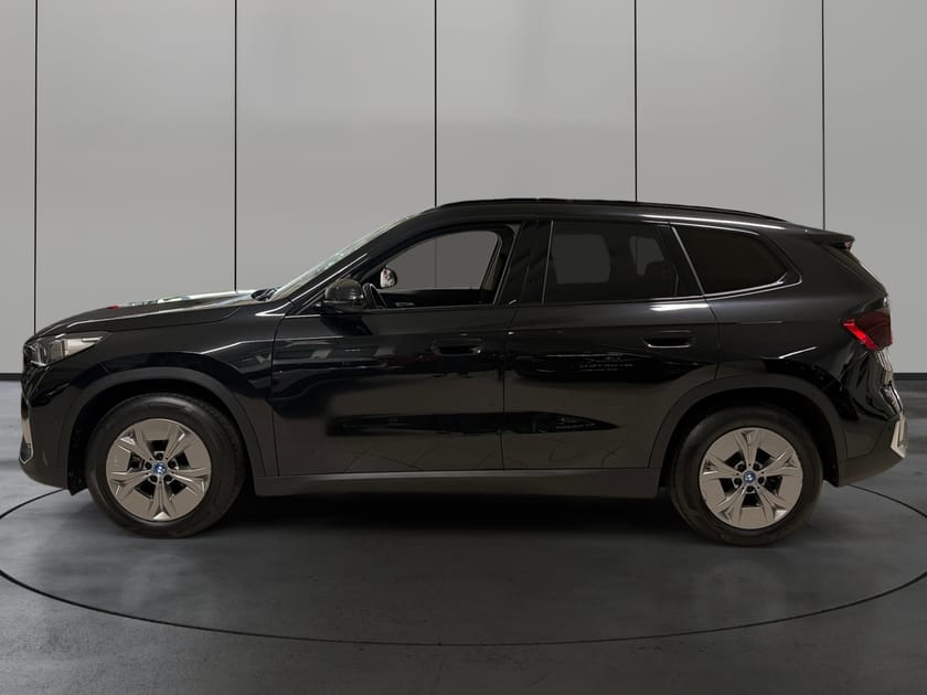 Bilde 2 av BMW iX1 xDrive30 