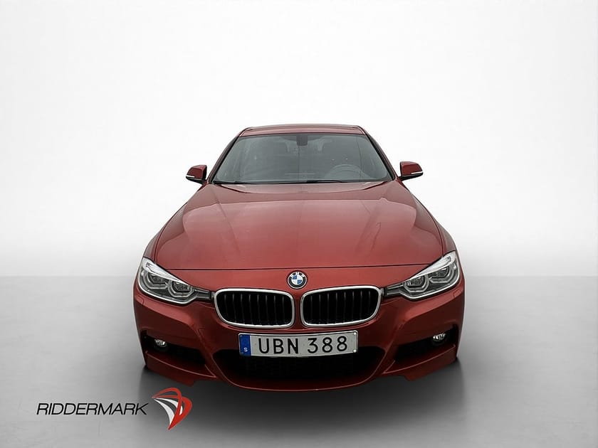 Bild 2 av BMW 320i xDrive Sedan 320 M Sport HiFi Cockpit Kamera Navi Skinn Drag