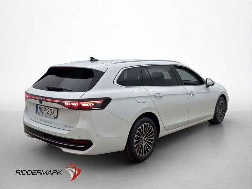 Bild 5 av Volkswagen Passat Variant eHybrid 272hk Elegance H/K Kamera CarPlay