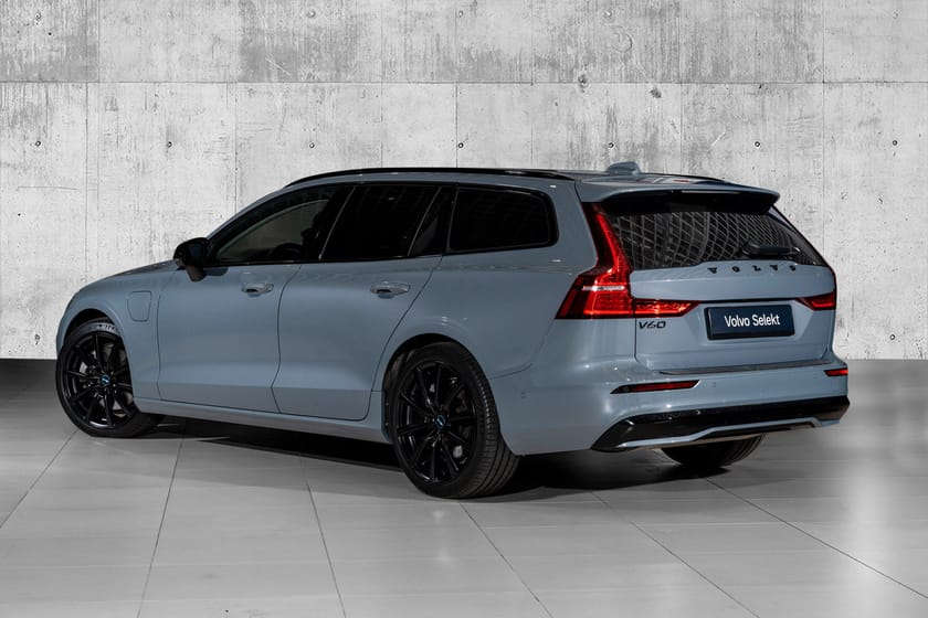 Bilde 2 av Volvo V60 2023 T8 Ultima Dark | Massasje | Krok | HUD |