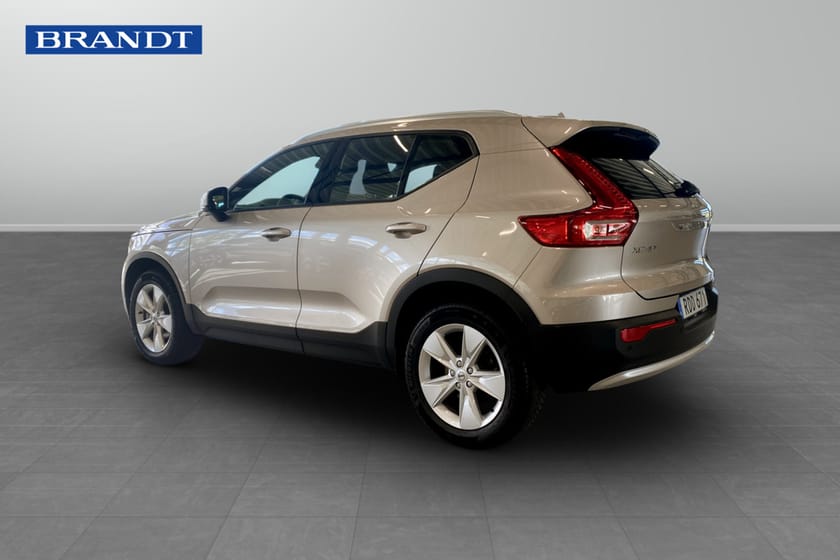 Bild 2 av Volvo XC40 B4 FWD Bensin Core SE II