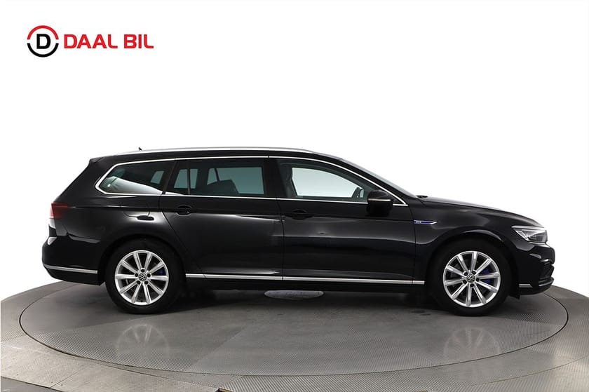 Bild 5 av Volkswagen Passat Sportscombi GTE SC 1.4 TSI 218HK EXECUTIVE B-KAM NAVI 3-ZON APP-CON