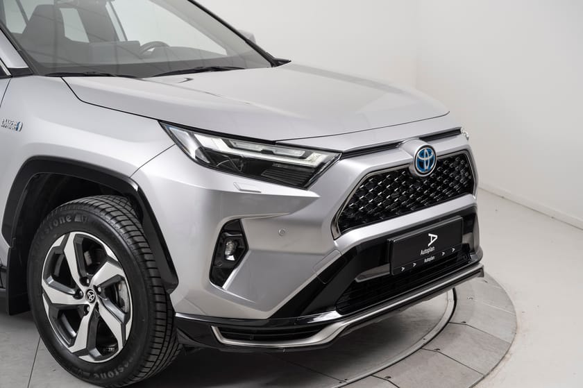 Bilde 3 av Toyota RAV4 Plug-in Hybrid ACC Krok Kamera Rattvarme