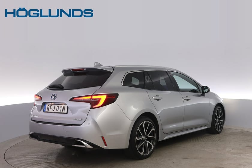 Bild 4 av Toyota Corolla Touring Sports Hybrid Executive JBL NAVI Skinn V-hjul MOMS