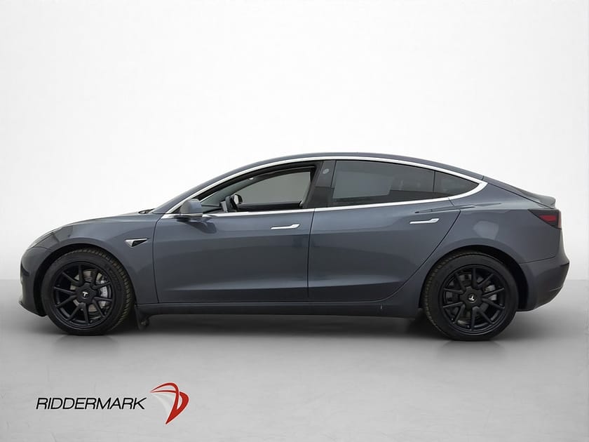 Bild 5 av Tesla Model 3 Long Range AWD Svensksåld Autopilot Panorama