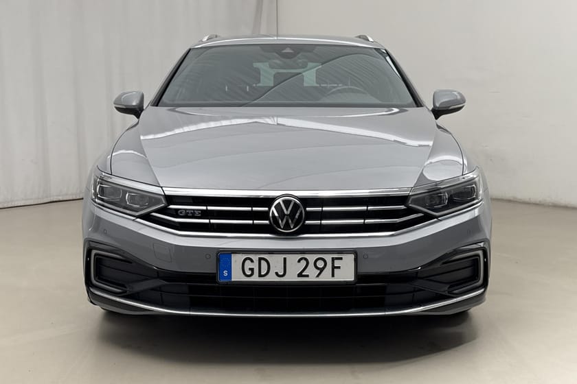 Bild 5 av Volkswagen Passat Sportscombi GTE (218hk) Dragpaket Matrix