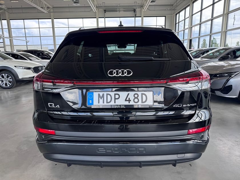 Bild 4 av Audi Q4 40 e-tron S Line | Matrix | Cockpit | Läder | Pano