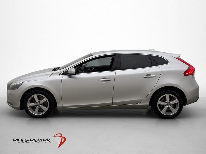 Bild 4 av Volvo V40 Momentum VOC Värmare Sensorer Navi Kamrem-Bytt