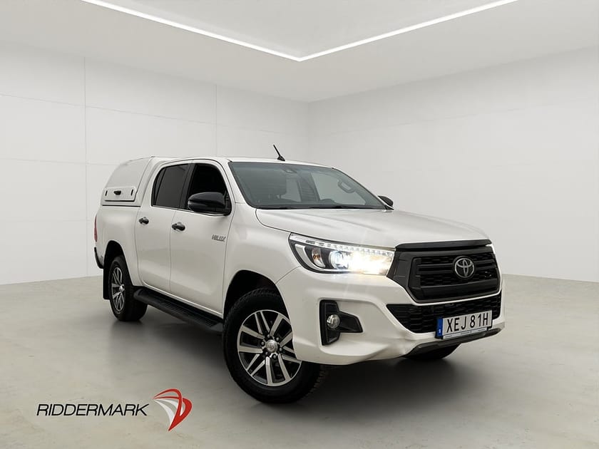 Bild 1 av Toyota Hilux Dubbelhytt Invincible 2.4 AWD M/K-Värmare Drag Skinn Moms