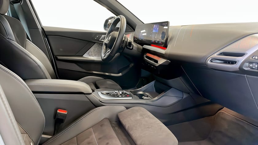 Bild 3 av BMW 120 - M-Sport Rattvärme Parking Assistant Driving Assistant