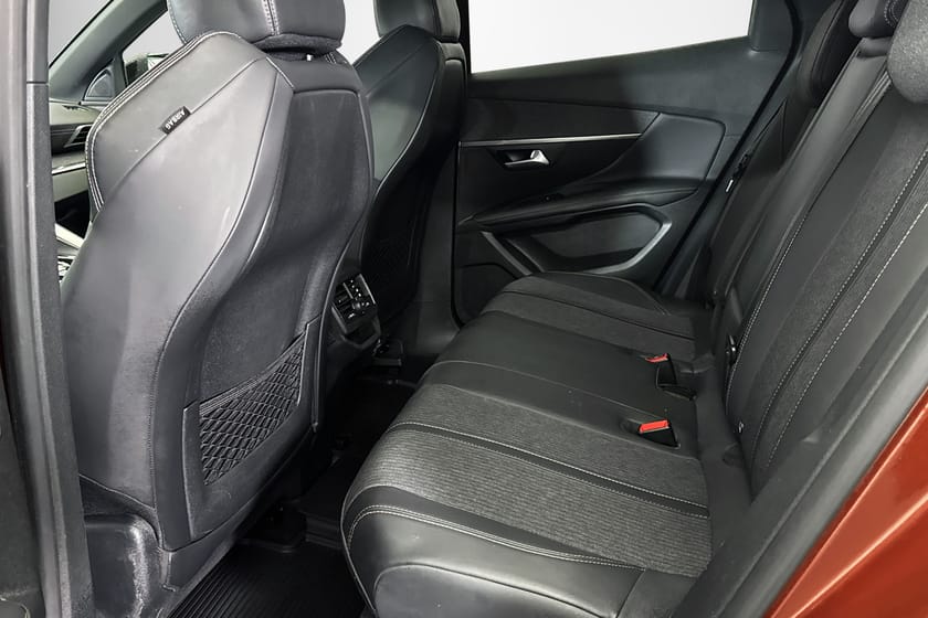 Bild 5 av Peugeot 3008 1.2 PureTech GT-LINE/ NY KAMREM/ LÅG SKATT