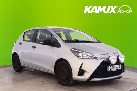 Toyota Yaris Hybrid e-CVT Life GRILL PÅ KÖPET! P-Sensor 1 ägare