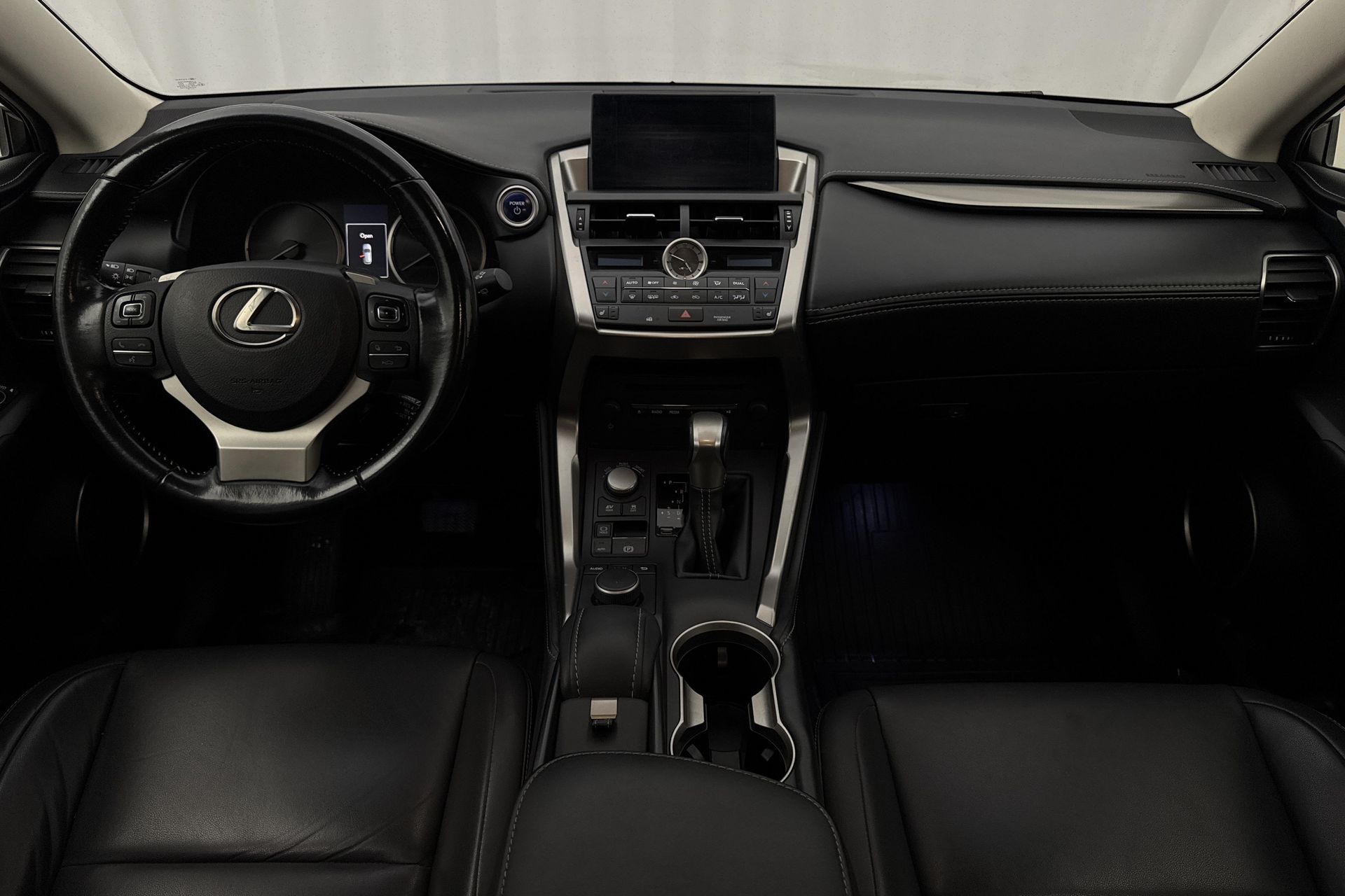 Lexus NX 300h AWD 2016, bild 7/10
