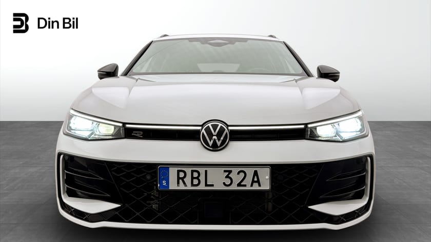 Bild 4 av Volkswagen Passat Variant eHybrid 272HK R-Line Black / Drag / Panorama