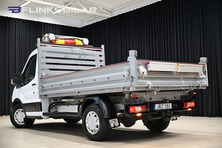 Bild 4 av Ford Transit 350 Chassi Cab 2.0 TDCi AWD 130HK Flak|Tippflak|NyKamrem|Leasbar